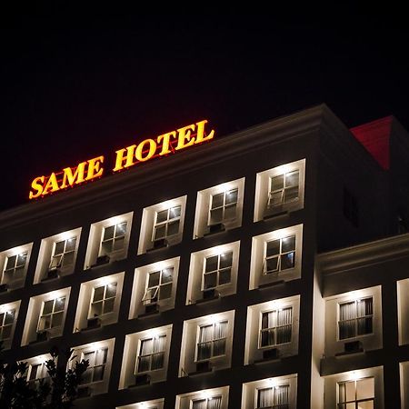 Same Hotel Malang Eksteriør billede