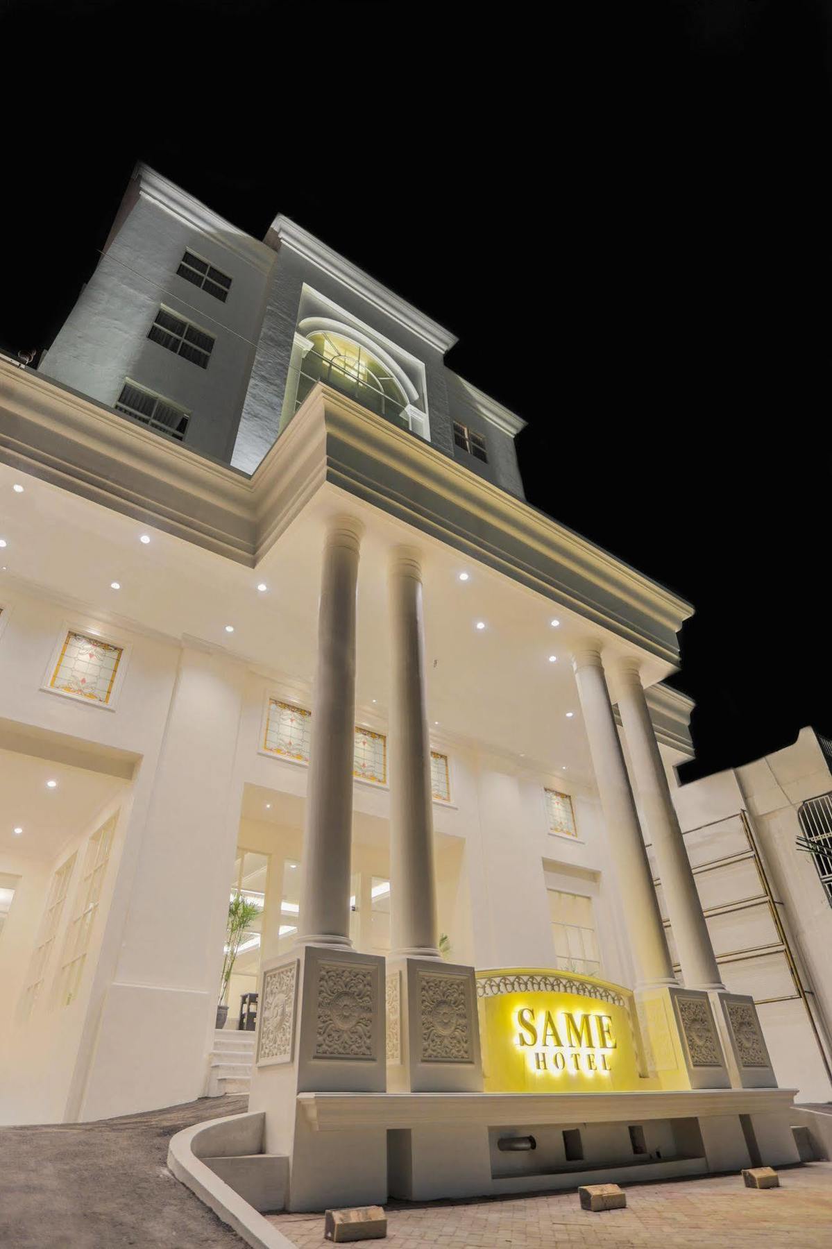 Same Hotel Malang Eksteriør billede